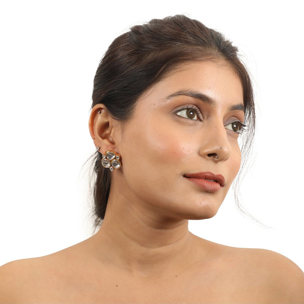 RIANA JEWELLERY White Jadtar Stone Studs