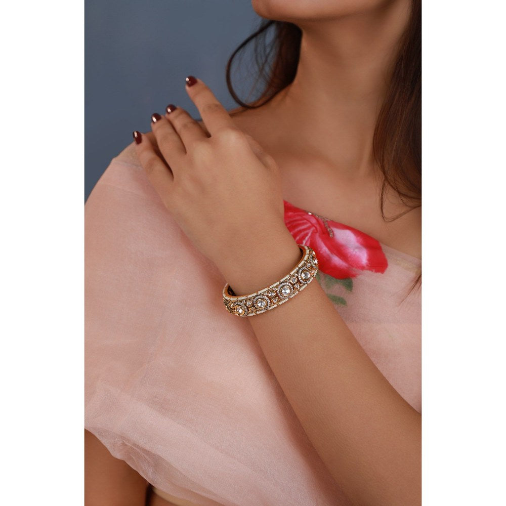 RIANA JEWELLERY White Jadtar Stone Bangle For Women