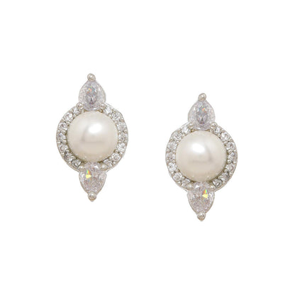 Ritu Singh Pearl and Diamond Necklace with Studs Set