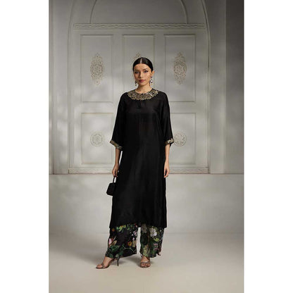Rivaar by Rocky Star Black Neckline Embellished Kurta