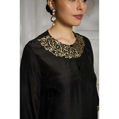 Rivaar by Rocky Star Black Neckline Embellished Kurta