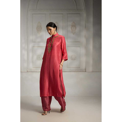Rivaar by Rocky Star Pink Embroidered Kurta