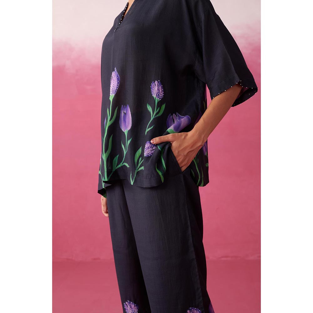 ROHO Women's Black Mystic Top