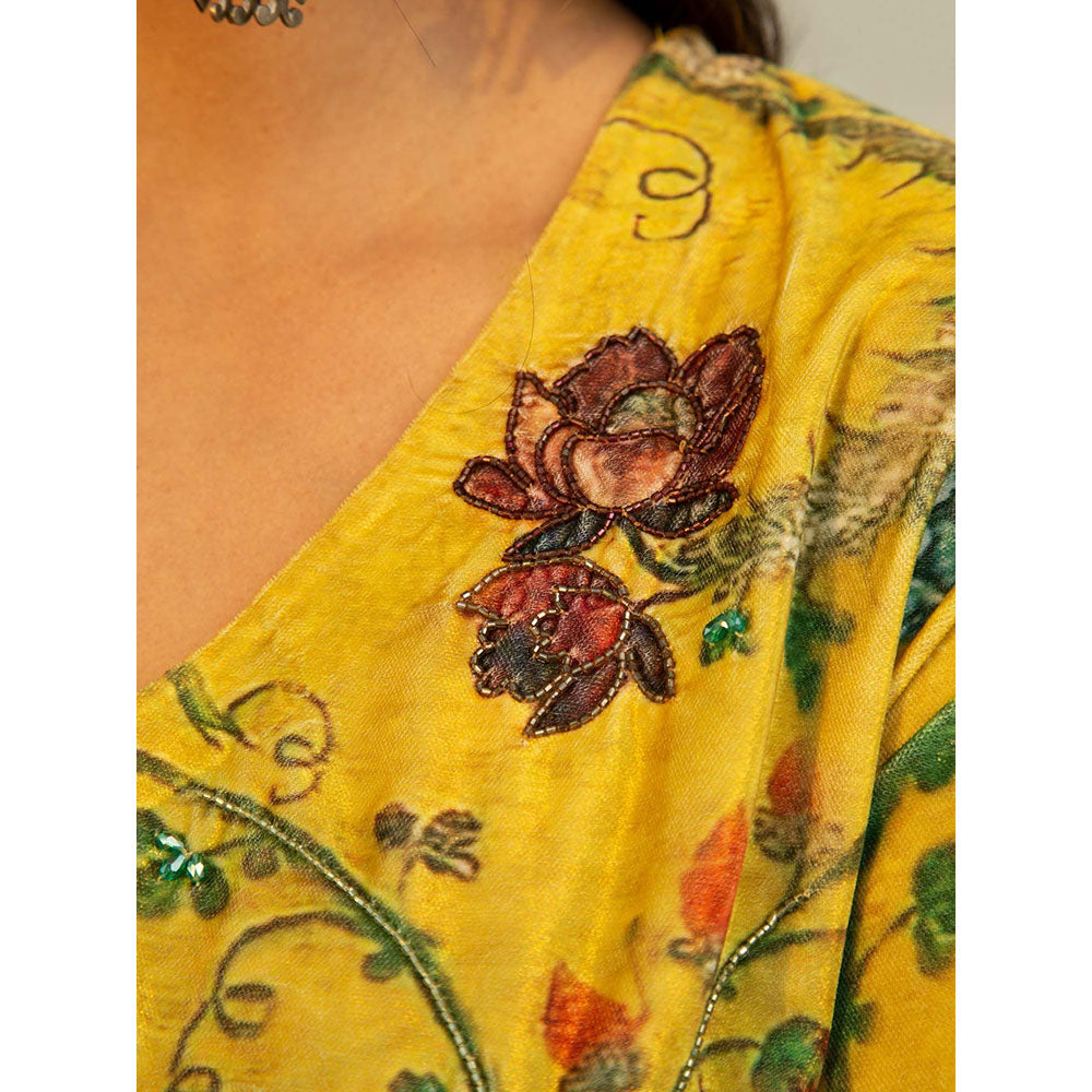 Roze Sehrish Velvet Kurta