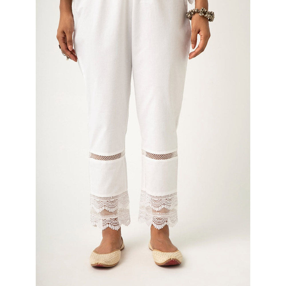 Roze Azhra Pant