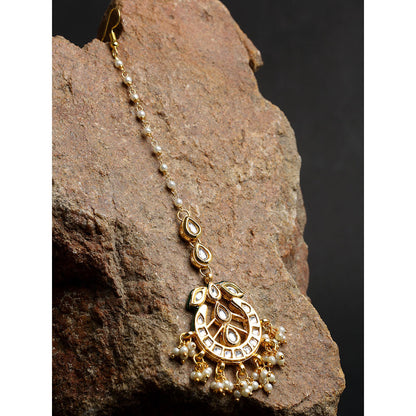 RUBY RAANG STUDIO Ruby Raang Embellished Kundan Maang Tikka