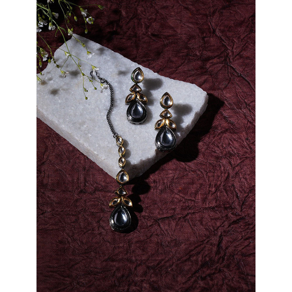 Ruby Raang Studio Dual Tone Kundan Maang Tikka with Earrings