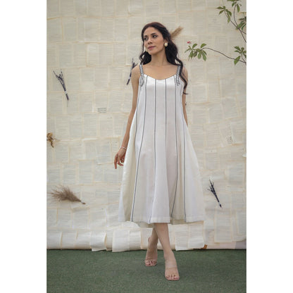 Ruhm Off White Anjea Dress
