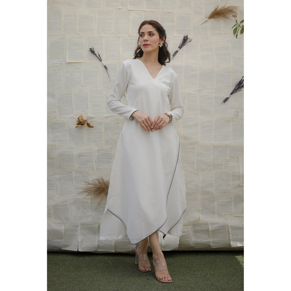 Ruhm White Ashlyn Dress