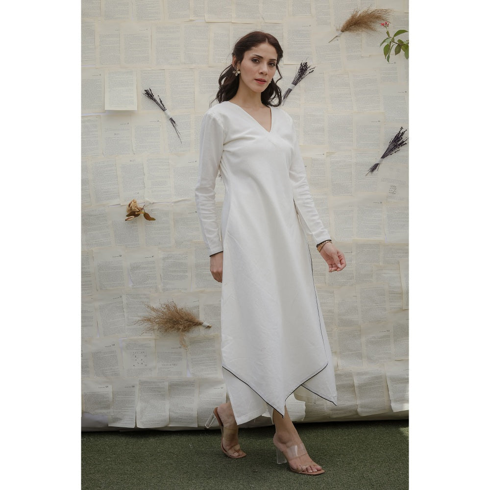 Ruhm White Ashlyn Dress