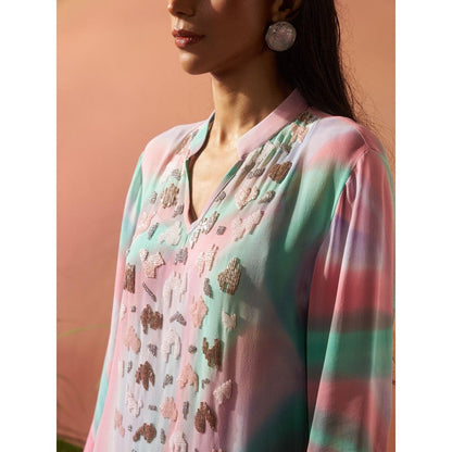 Rukinder Kumar Embellished Dye Print Kurta with Slip and Pant (Set of 3)