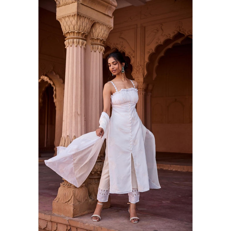 Saanjh by Lea Aarya White Embroidered Georgette Kurta with Pant and Dupatta