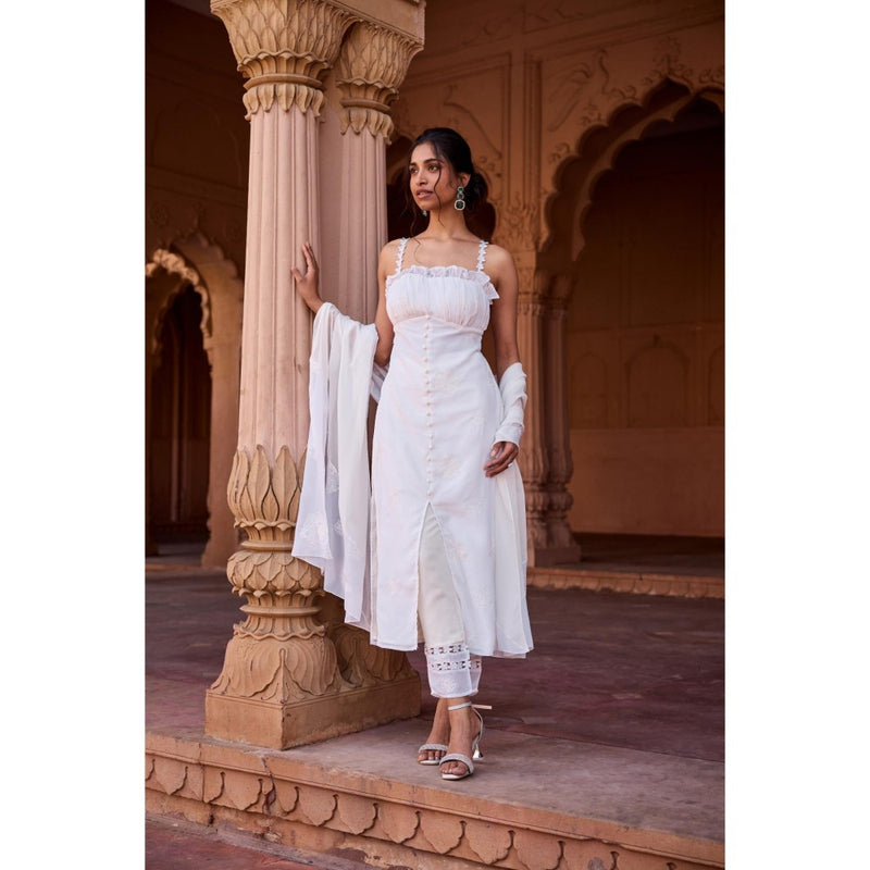 Saanjh by Lea Aarya White Embroidered Georgette Kurta with Pant and Dupatta