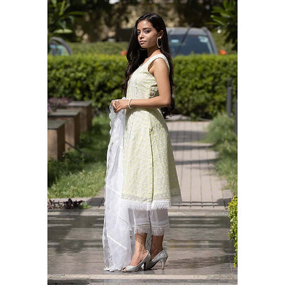Saatvikei Kesar - Green Sleeveless Kurta with Pant and Dupatta (Set of 3)