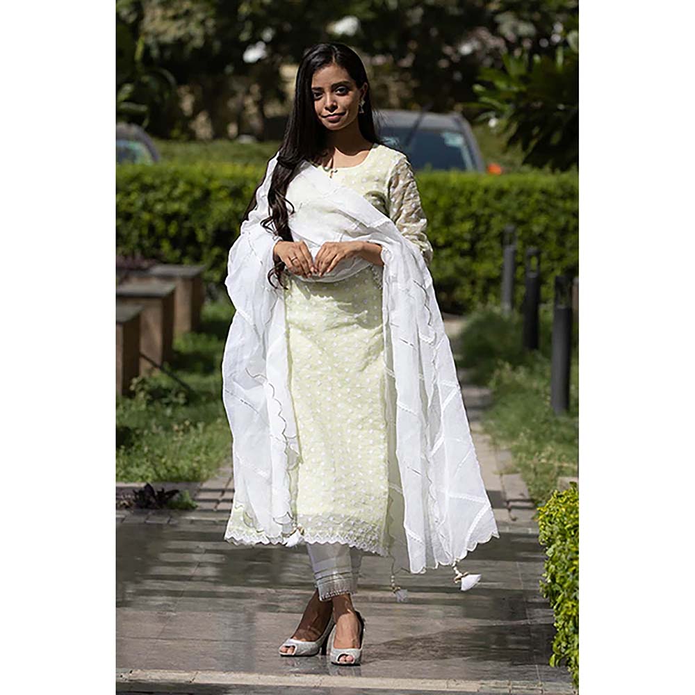 Saatvikei Kesar - Green Kurta with Pant and Dupatta (Set of 3)
