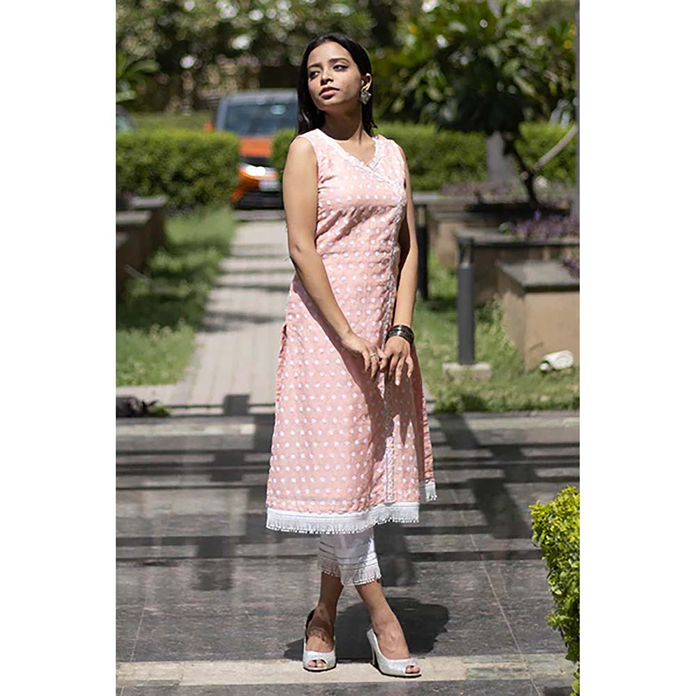 Saatvikei Kesar - Peach Sleeveless Kurta with Pant and Dupatta (Set of 3)