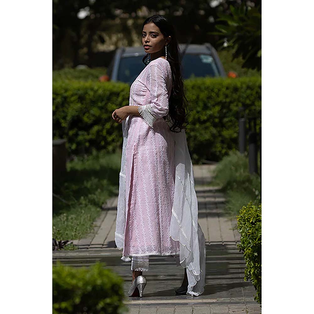 Saatvikei Kesar - Pink Kurta with Pant and Dupatta (Set of 3)