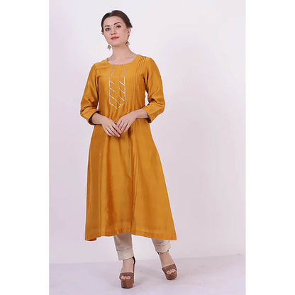 Saatvikei Kumud - Yellow Kurta