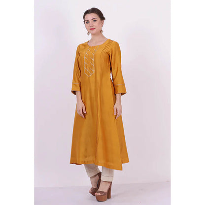 Saatvikei Kumud - Yellow Kurta