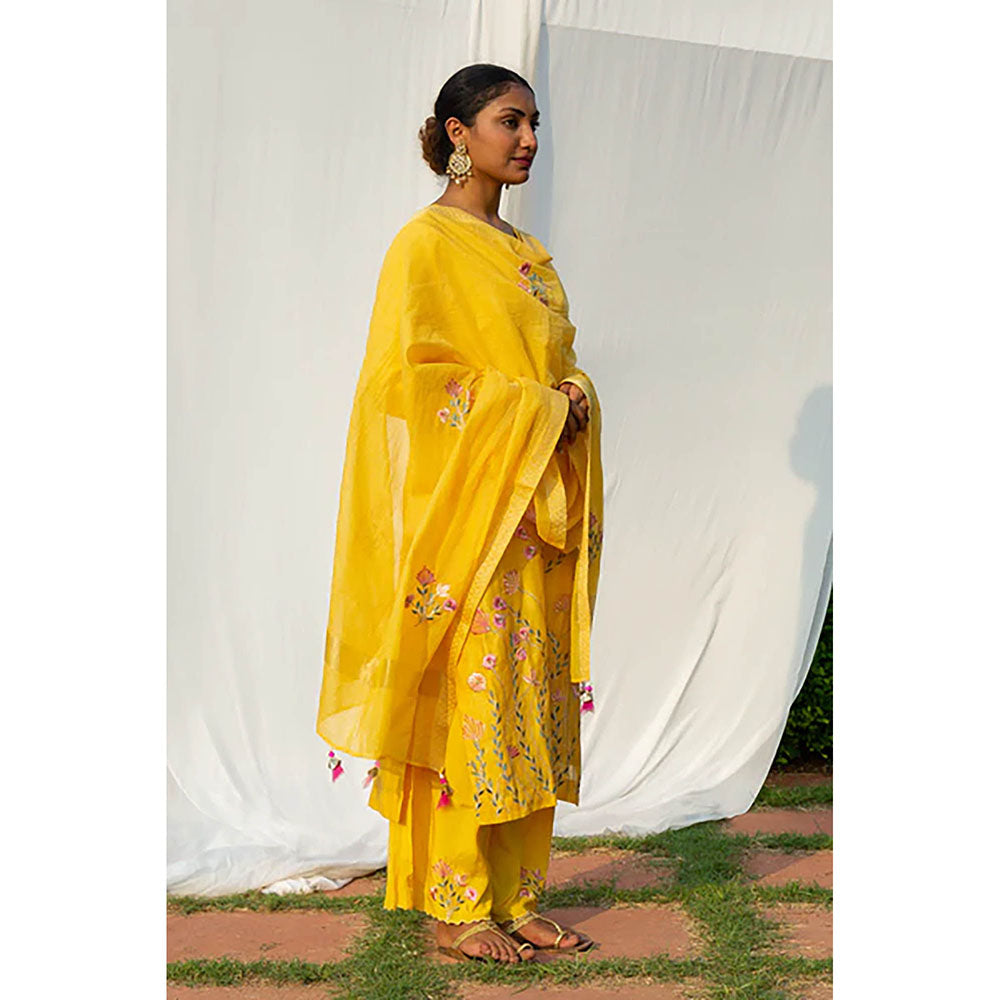 Saatvikei Nidhi - Yellow Kurta with Palazzo and Dupatta (Set of 3)