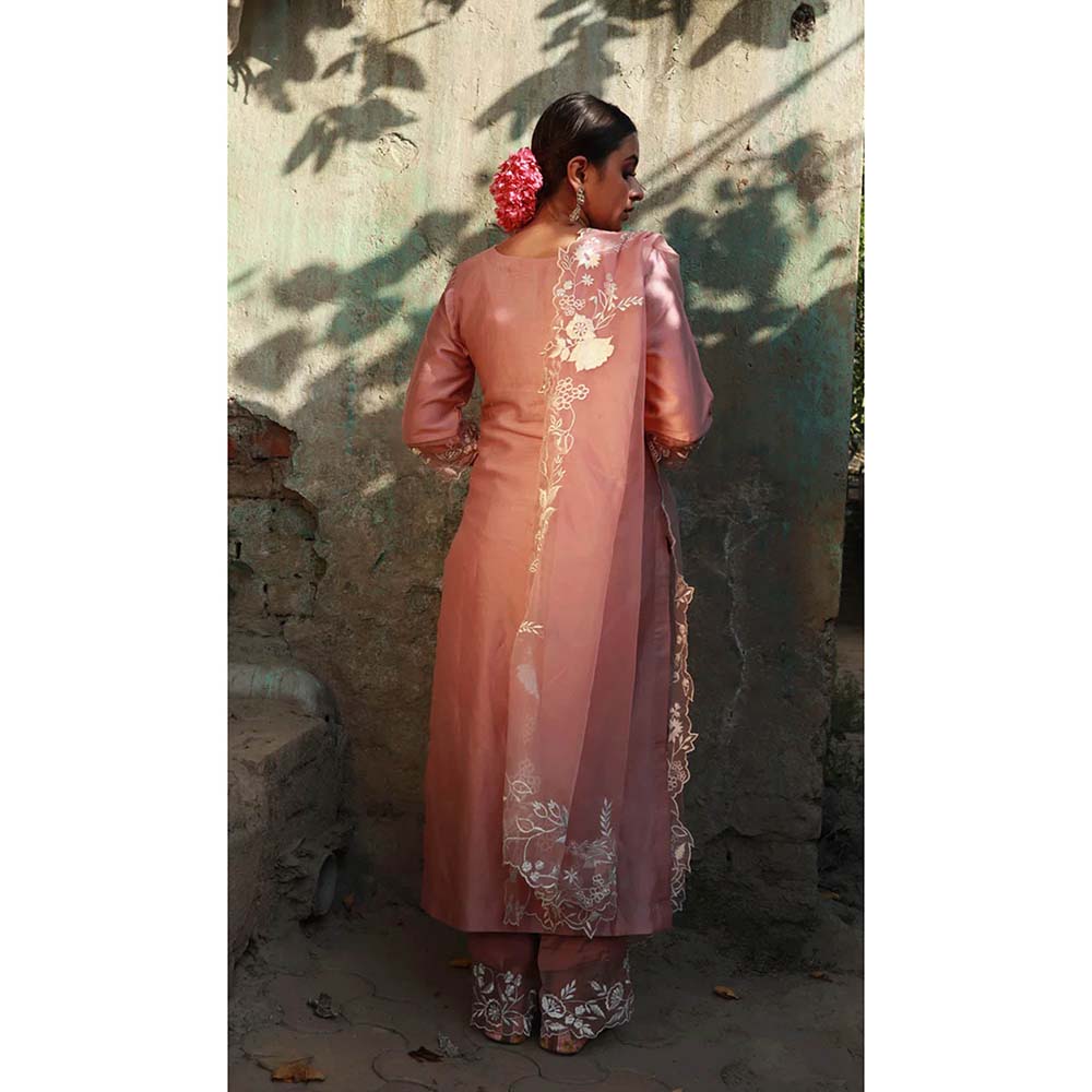 Saatvikei Subhaga- Pink Kurta with Palazzo and Dupatta (Set of 3)