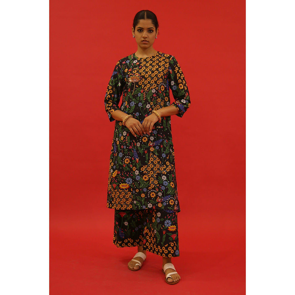 Saksham & Neharicka Kamakshya In Chanderi Co-Ord (Set of 2)