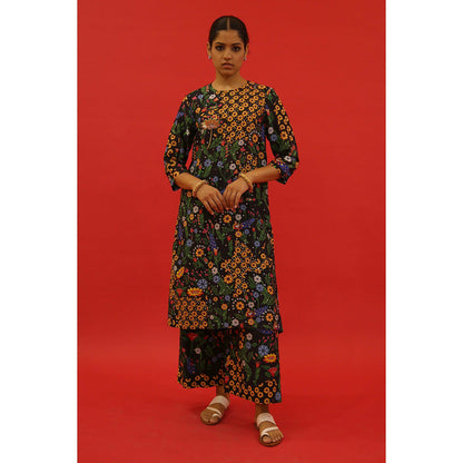 Saksham & Neharicka Kamakshya In Chanderi Co-Ord (Set of 2)