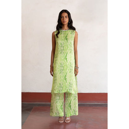 Saksham & Neharicka Green Siya Kurta with Pant (Set of 2)