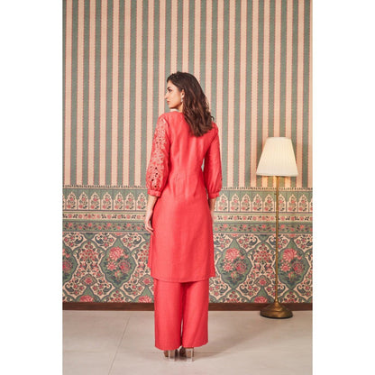 SAMMOHI BY MOKSHA & HIRAL Coral Cut Work Embroidered Kurta with Pant (Set of 2)