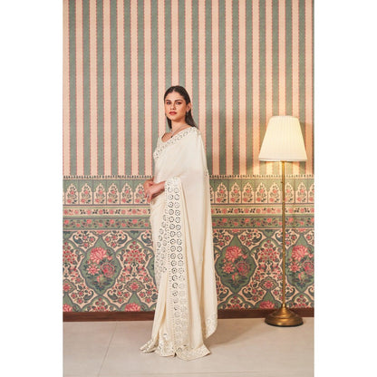 SAMMOHI BY MOKSHA & HIRAL White Mirror Work Embellishments Saree with Stitched Blouse