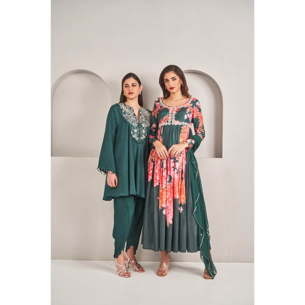 SAMMOHI BY MOKSHA & HIRAL Emerald Green Floral Printed Anarkali Dress with Dupatta (Set of 2)