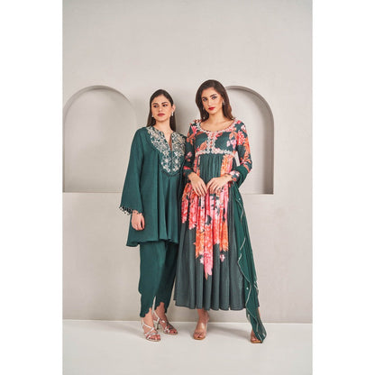 SAMMOHI BY MOKSHA & HIRAL Emerald Green Floral Printed Anarkali Dress with Dupatta (Set of 2)