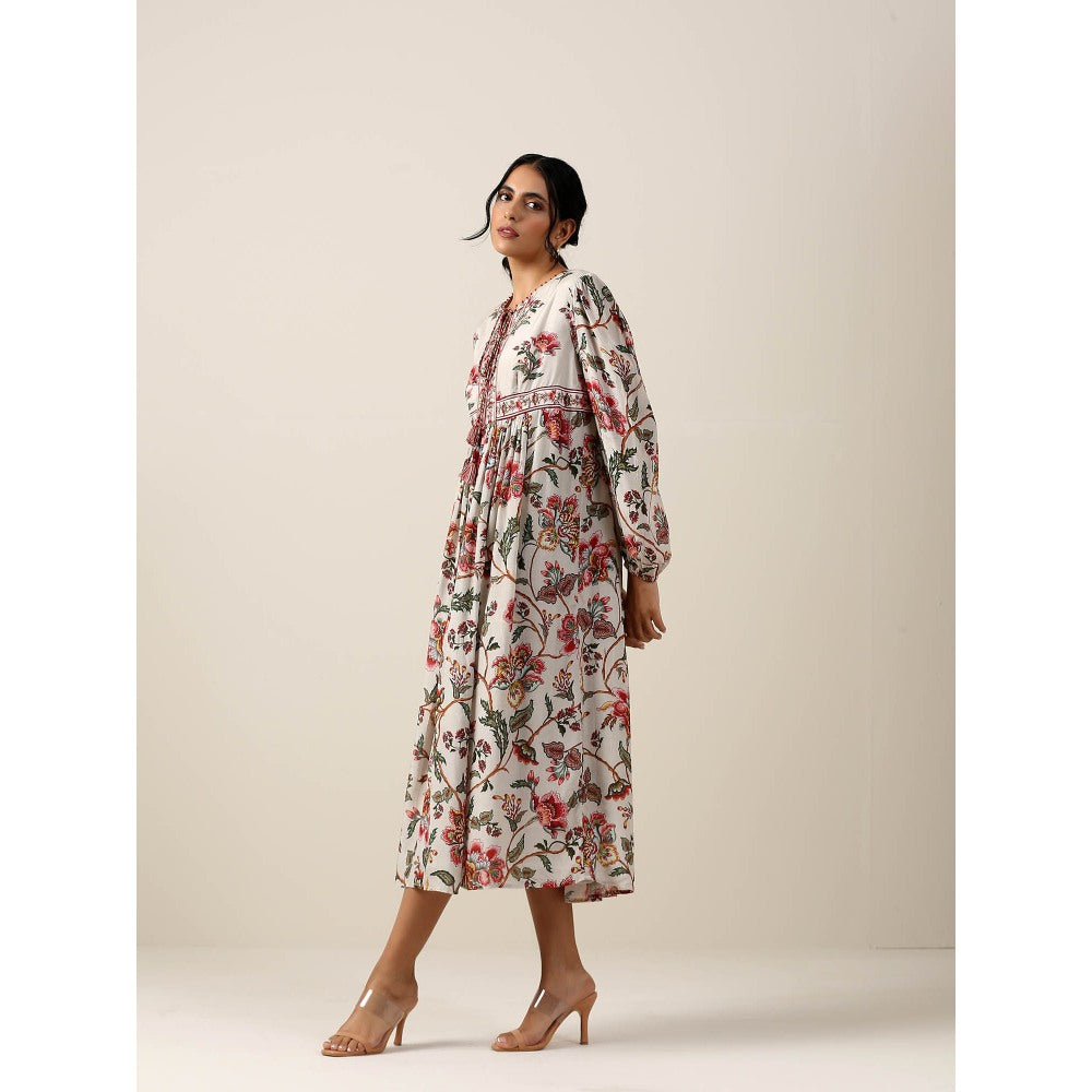 Samvrih Off White Floral Print Midi Dress