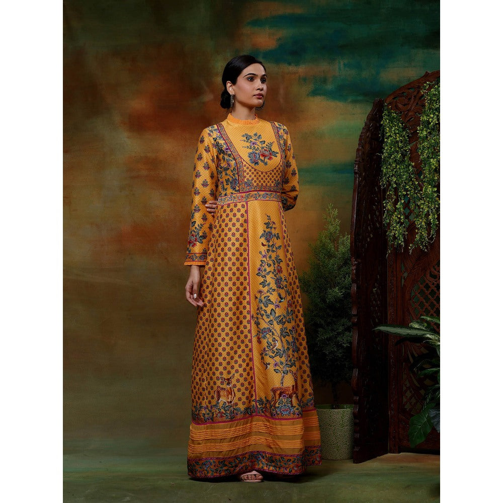 Samvrih Yellow Swarn Hiran Ghera Dress