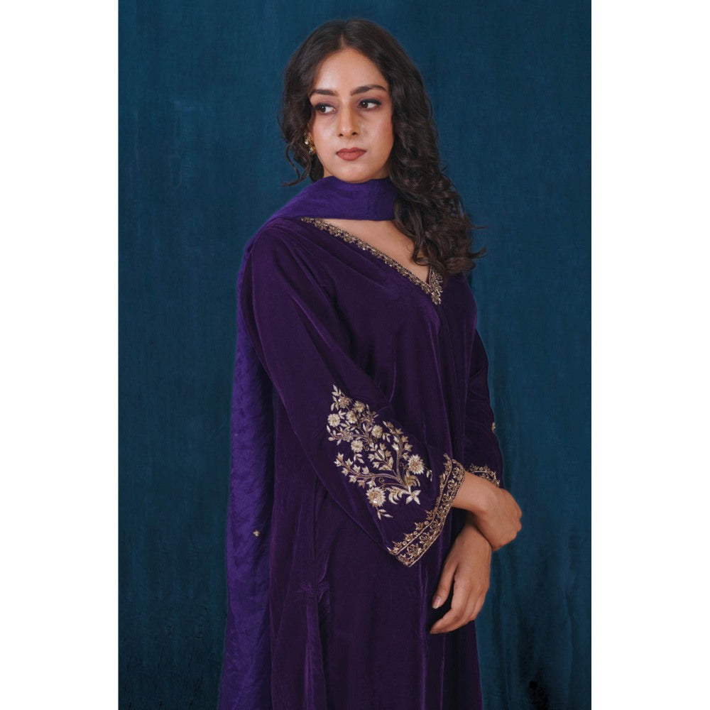 SAUBHAGYA Purple Velvet Kurta with Pant and Dupatta (Set of 3)