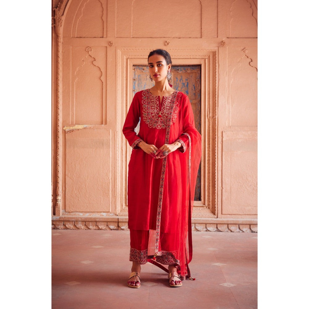 Seema Anand Akila Kurta with Pant and Dupatta (Set of 3)