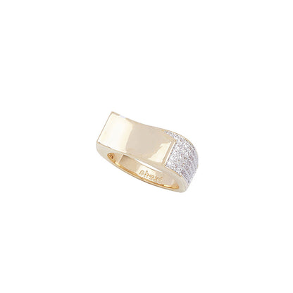 Shaze Classic Unique Ring Made of Brass Cubic Zirconina Stones Ring Size 5