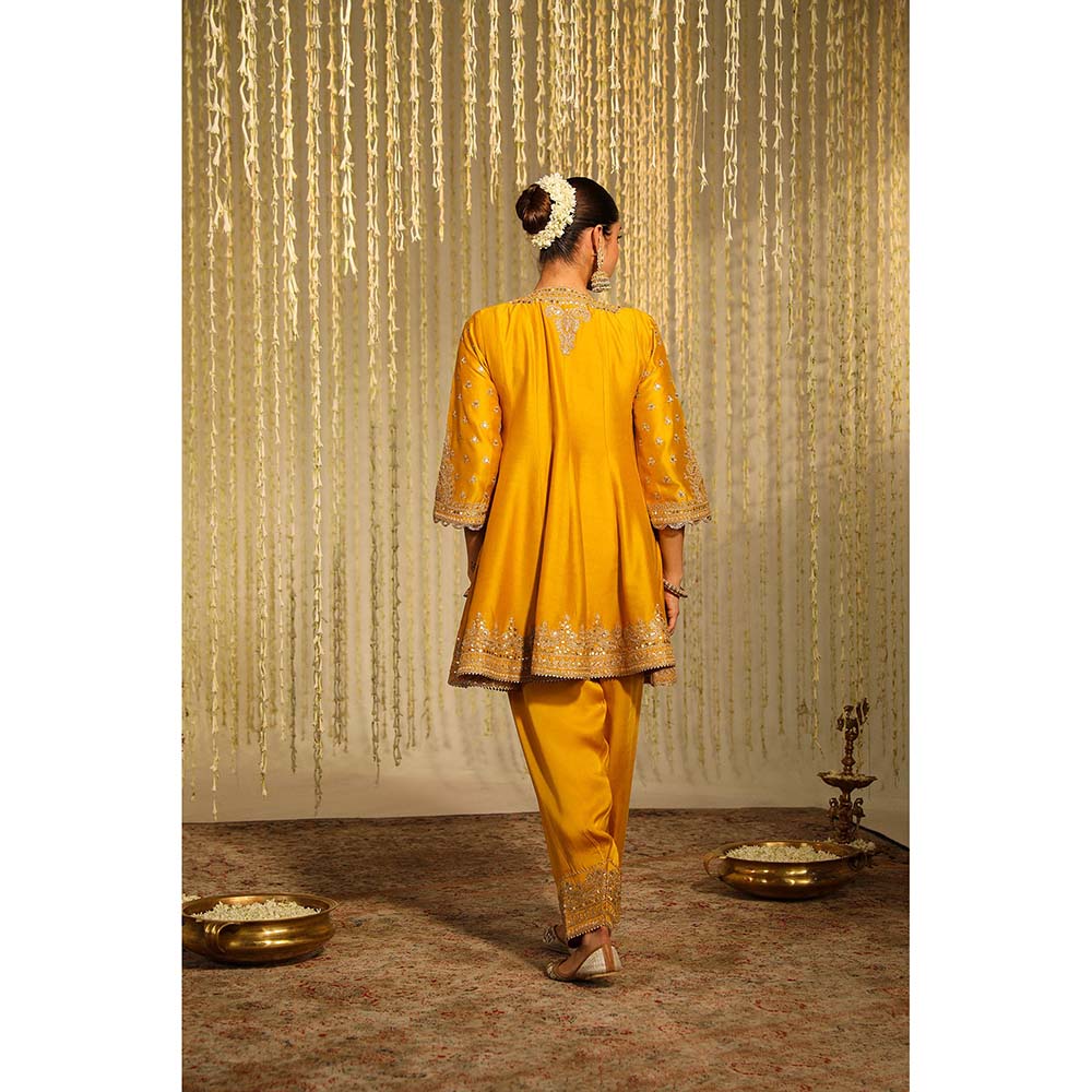 Sheetal Batra Warizah Kurta & Salwar with Dupatta-Mustard (Set of 3)