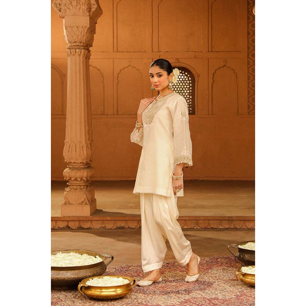 Sheetal Batra Ivory Short Kurta With Salwar (Set of 2)