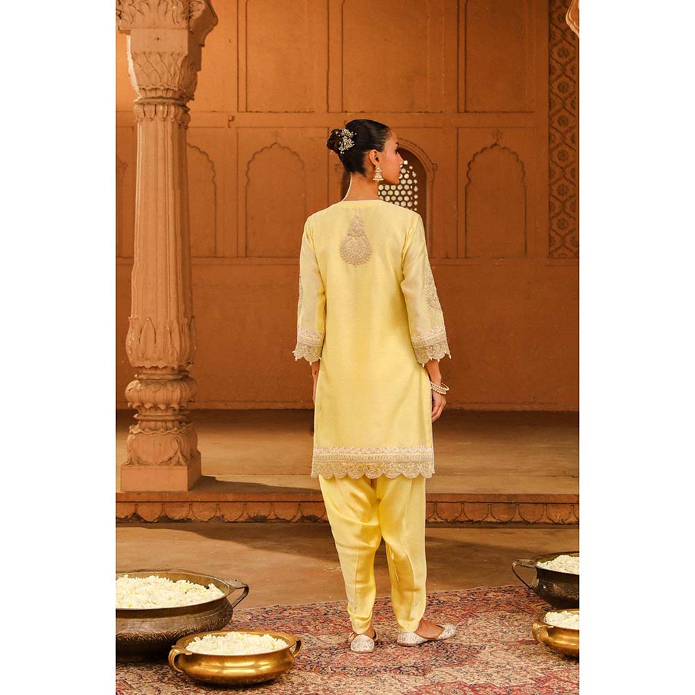 Sheetal Batra Yellow Short Kurta With Dhoti (Set of 2)