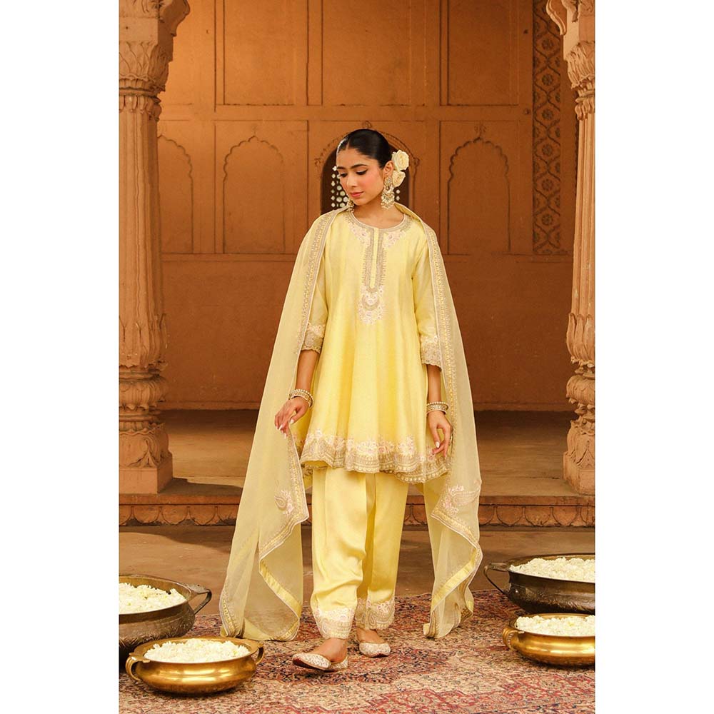 Sheetal Batra Yellow Short Kurta With Salwar And Dupatta (Set of 3)