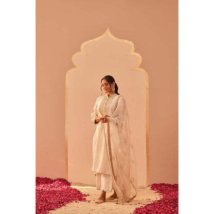 Sheetal Batra Ivory Zaniab Kurta With Palazzo And Dupatta (Set of 3)
