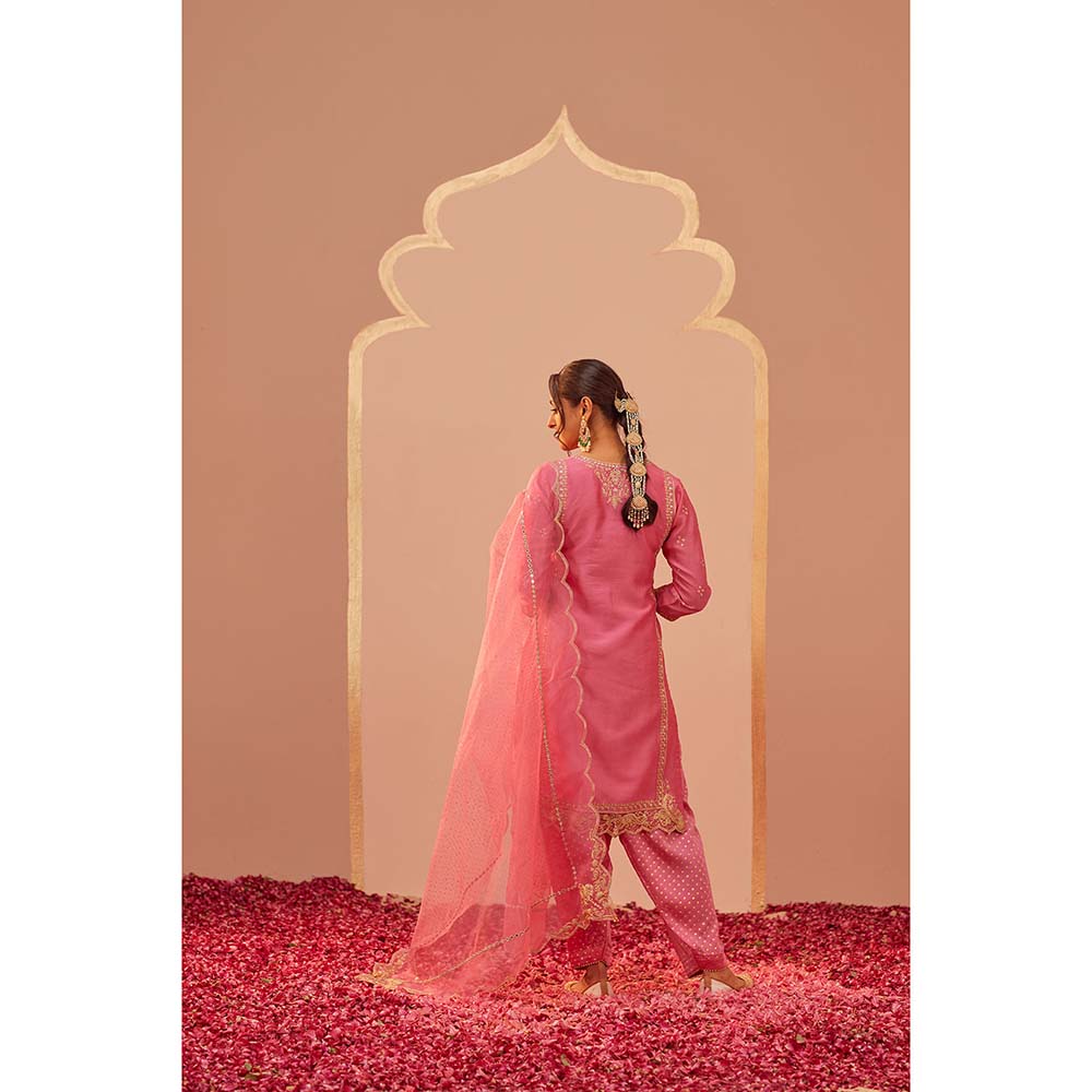 Sheetal Batra Pink Kurta With Salwar And Dupatta (Set of 3)
