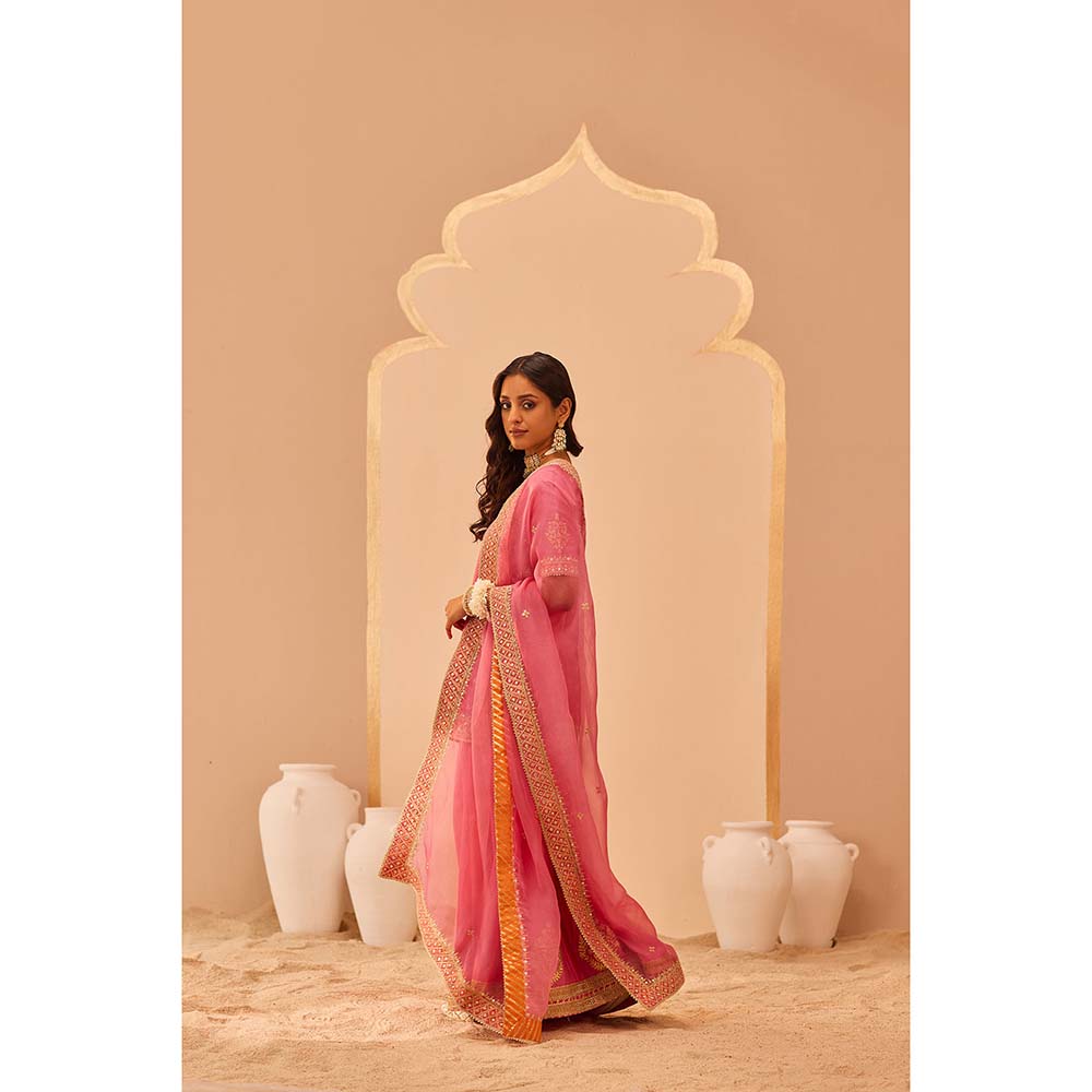 Sheetal Batra Pink Faiza Kurta With Lehenga And Dupatta (Set of 3)