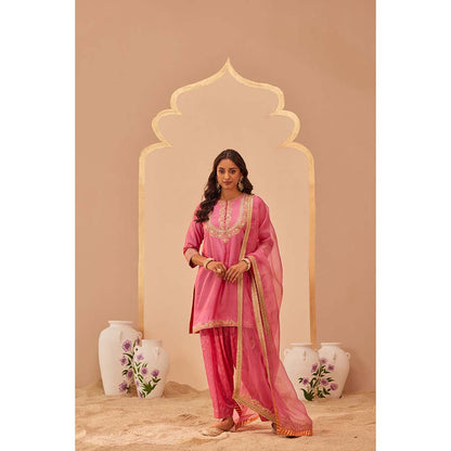 Sheetal Batra Pink Kurta With Salwar And Dupatta (Set of 3)