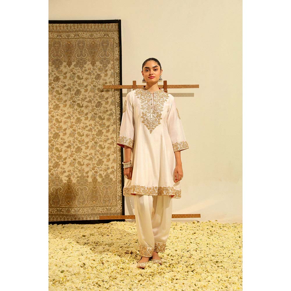 Sheetal Batra Ivory Rajak Short Kurta with Salwar and Dupatta (Set of 3)