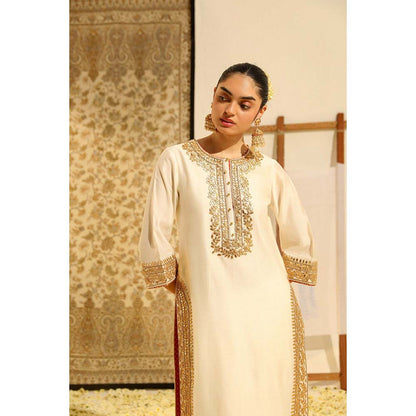 Sheetal Batra Ivory Abbas Kurta with Skirt and Dupatta (Set of 3)