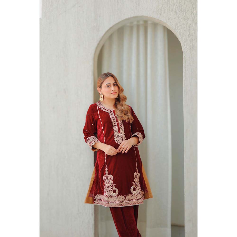 Sheetal Batra Maroon Ayat Short Kurta with Salwar (Set of 2)