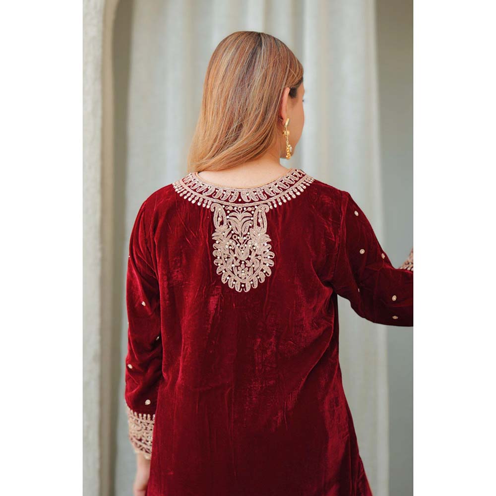Sheetal Batra Maroon Ayat Short Kurta with Salwar (Set of 2)