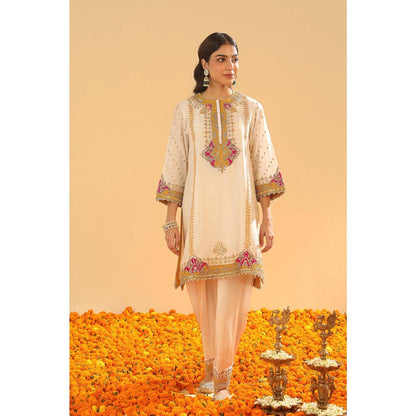 Sheetal Batra Ivory Short Kurta with Salwar and Dupatta (Set of 3)